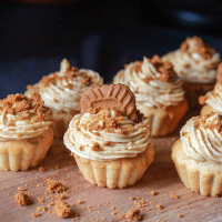 Vegan speculaas cupcakes